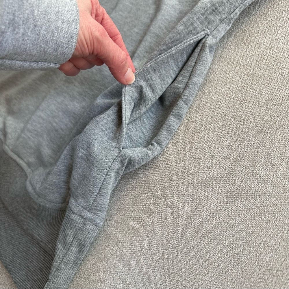 Simply Southern Be Kind Sweatshirt. Gray. Medium. NWT - Picture 10 of 10